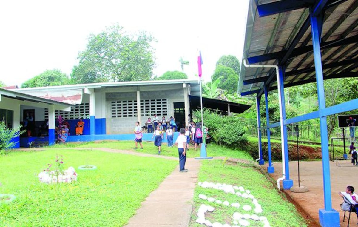 Ministra preservará lengua Ngäbe en cuatro asignaturas básicas y así eliminar las barreras en la comunicación