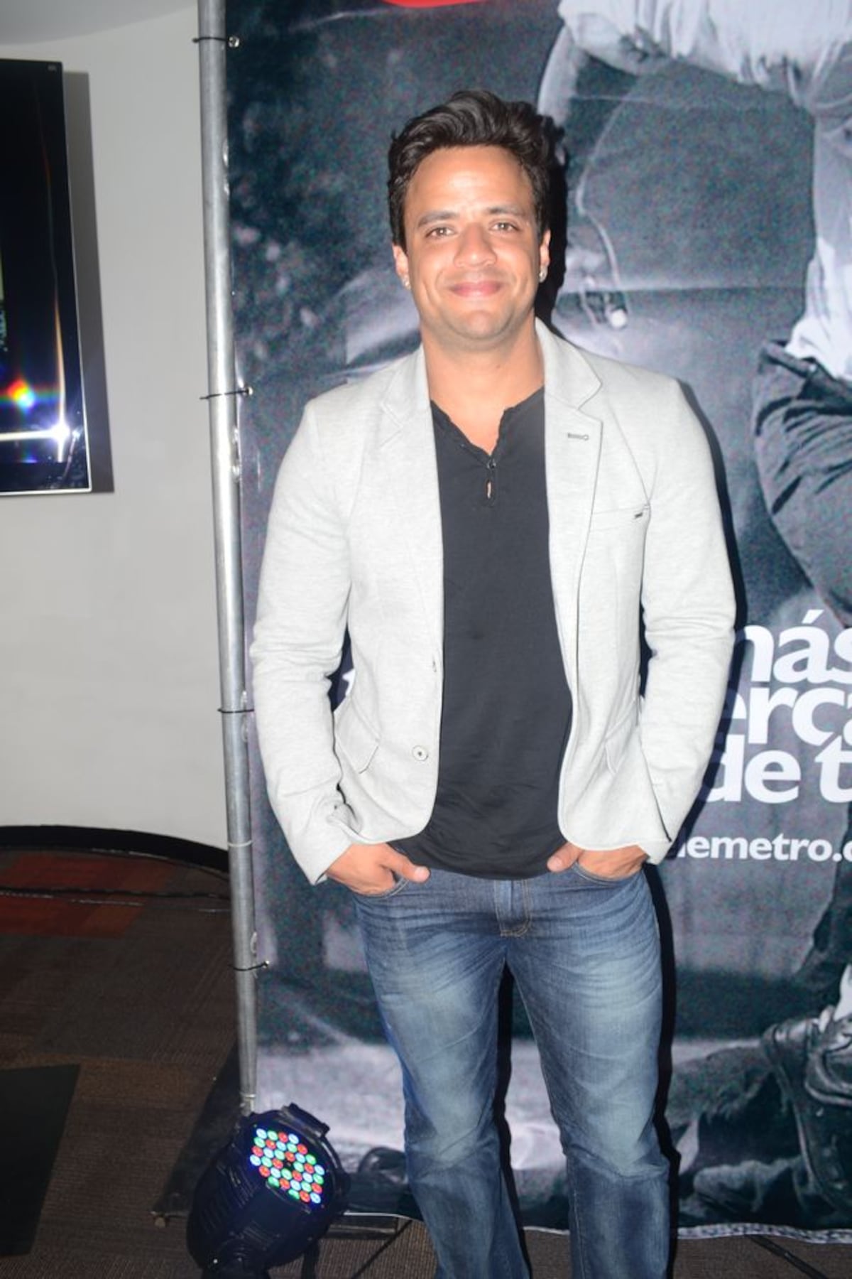 Andrés Morales se muestra a favor del matrimonio gay