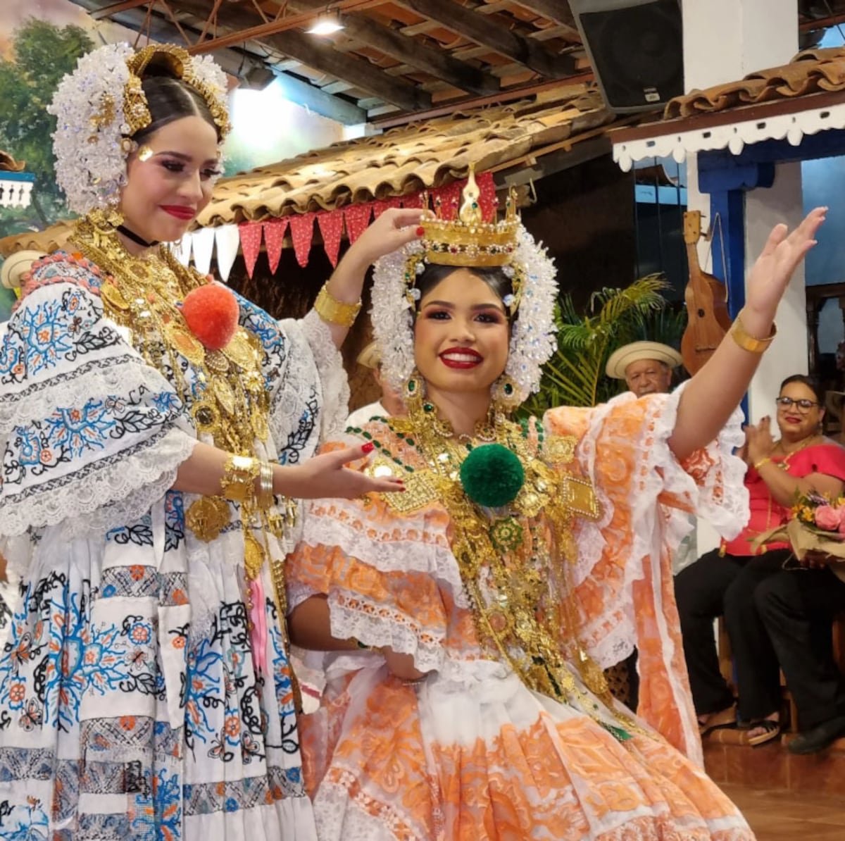 Festival Nacional de la Mejorana 2025 en Guararé inicia con coronación de Lourdes Esquivel