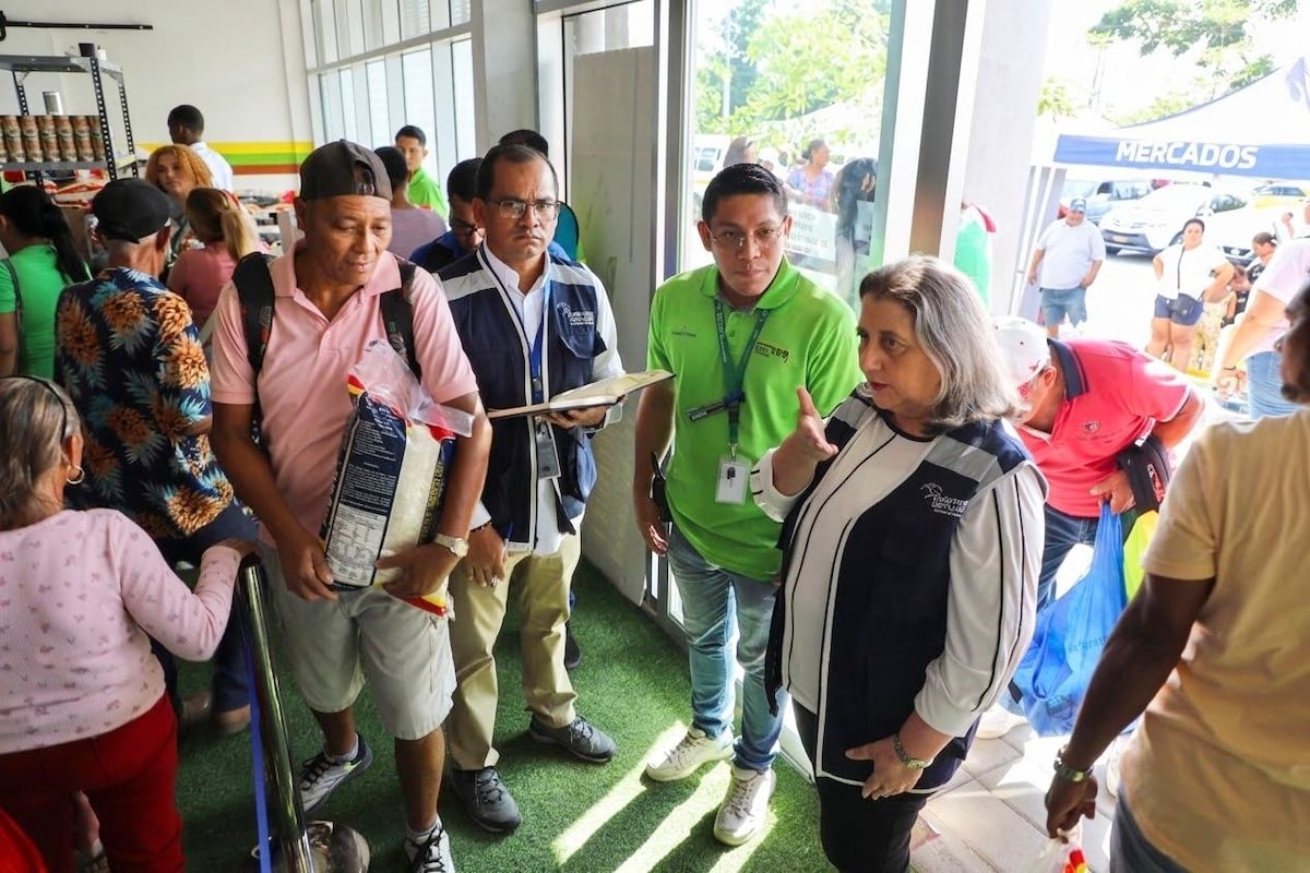 Defensora del Pueblo lleva jornada de atención a moradores de Alcalde Díaz
