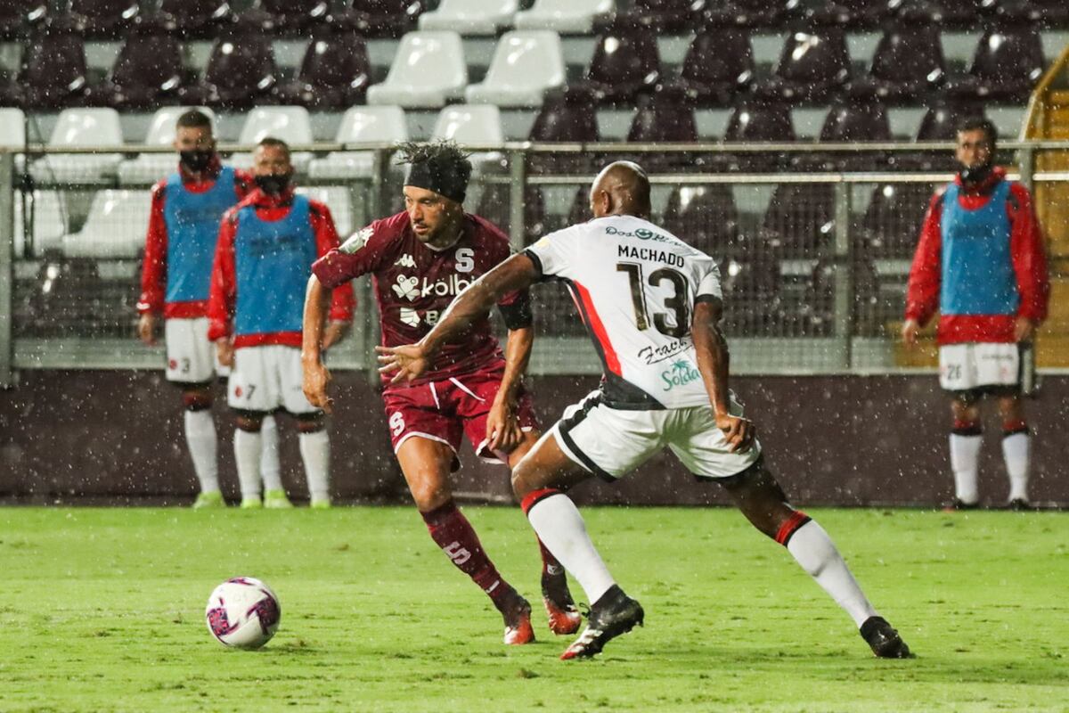 Machado pide disculpas a la afición de la Liga por no darles su título 30 del fútbol tico. Video