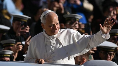 El canciller argentino entrega al papa León XIV una invitación de Milei para visitar el país