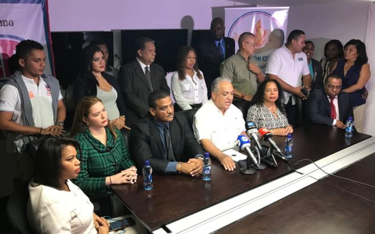 ¡JESÚS, ALABAO! Piden reelección de Ricardo Martinelli