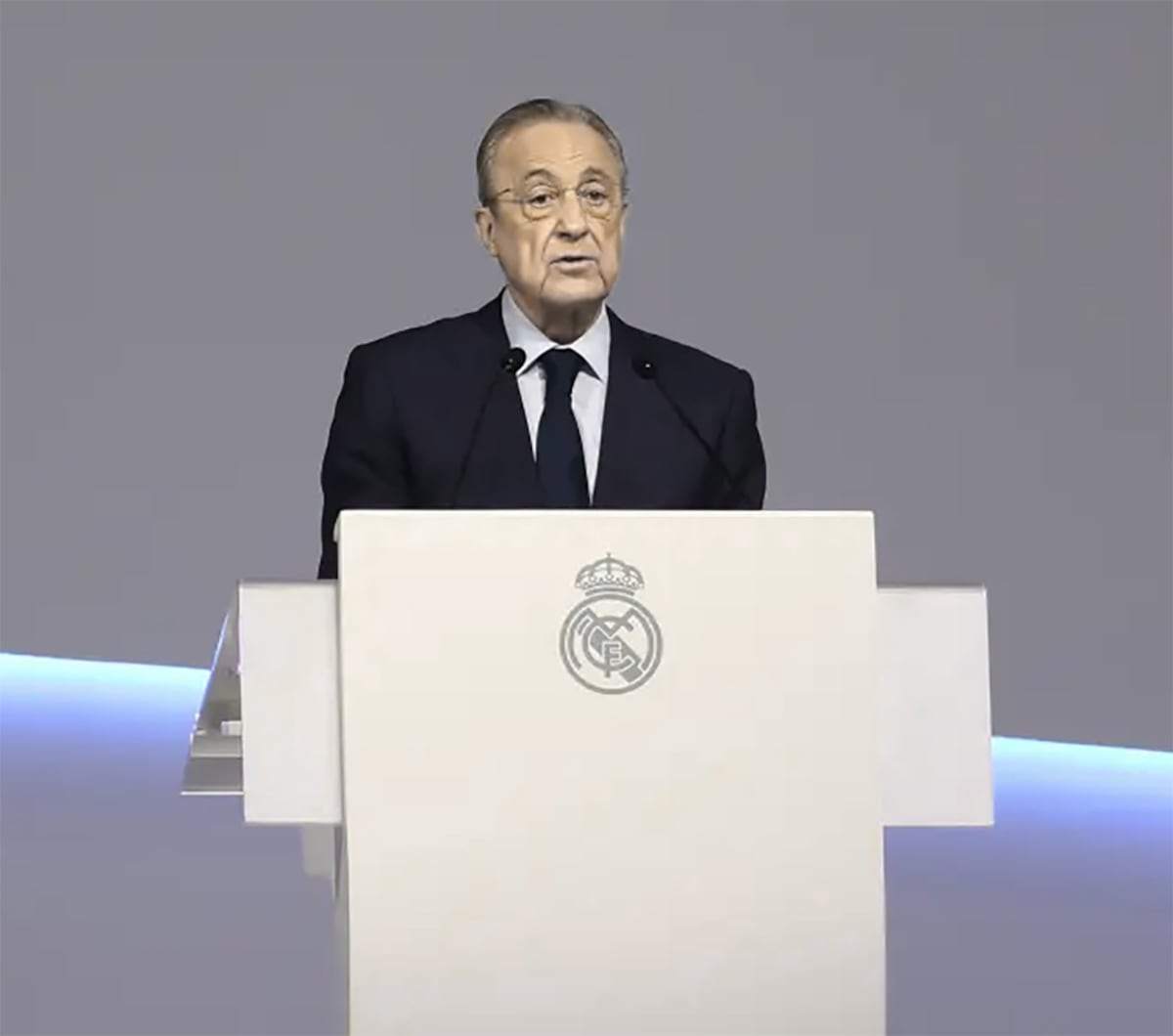 ¡Cachetadas y peleas! El vestuario del Real Madrid se incendia antes del clásico