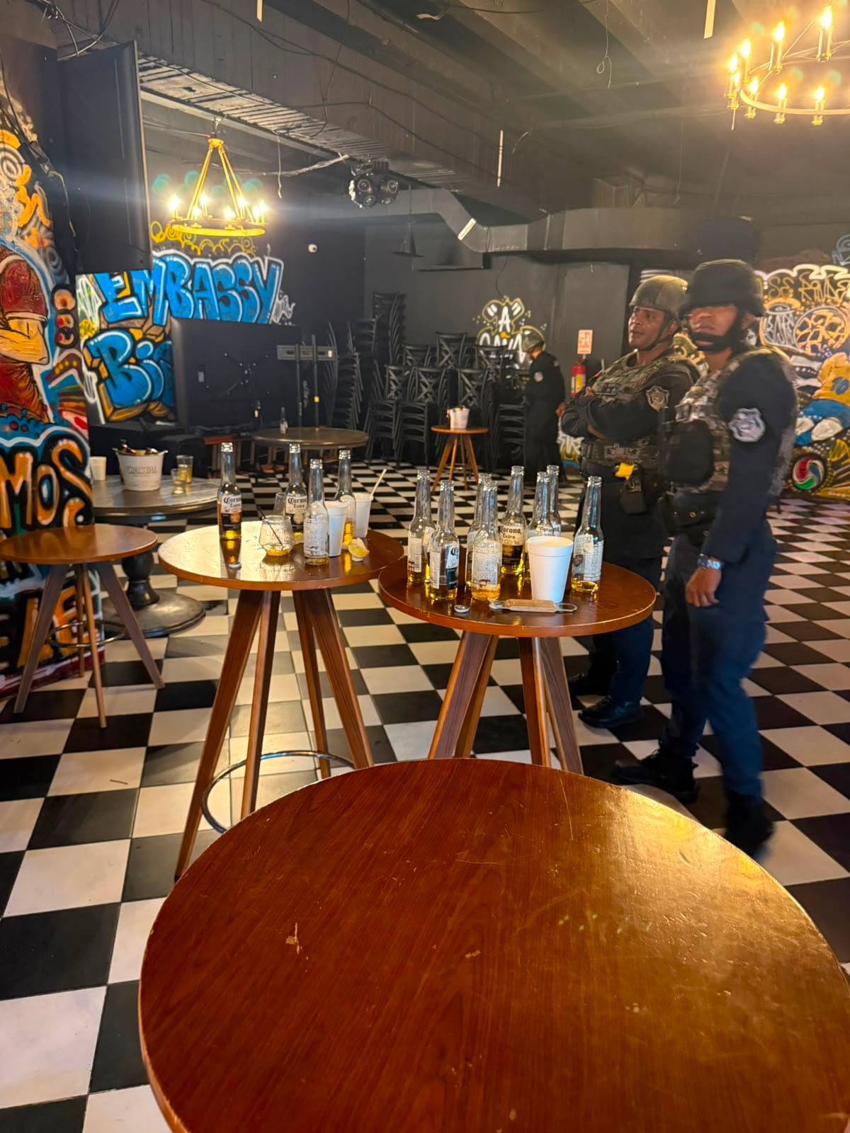 Cierran la fiesta en discoteca en Avenida Balboa por supuestos ‘after parties’ y decomisan bebidas alcohólicas + VIDEOS
