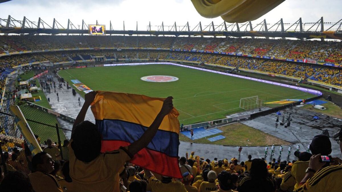 Fútbol colombiano en crisis por confusos manejos económicos