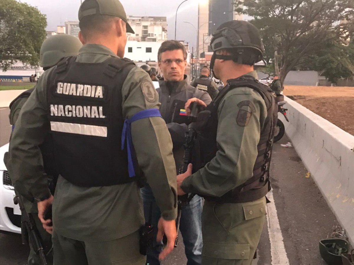 Hacen llamado a un alzamiento militar en Venezuela
