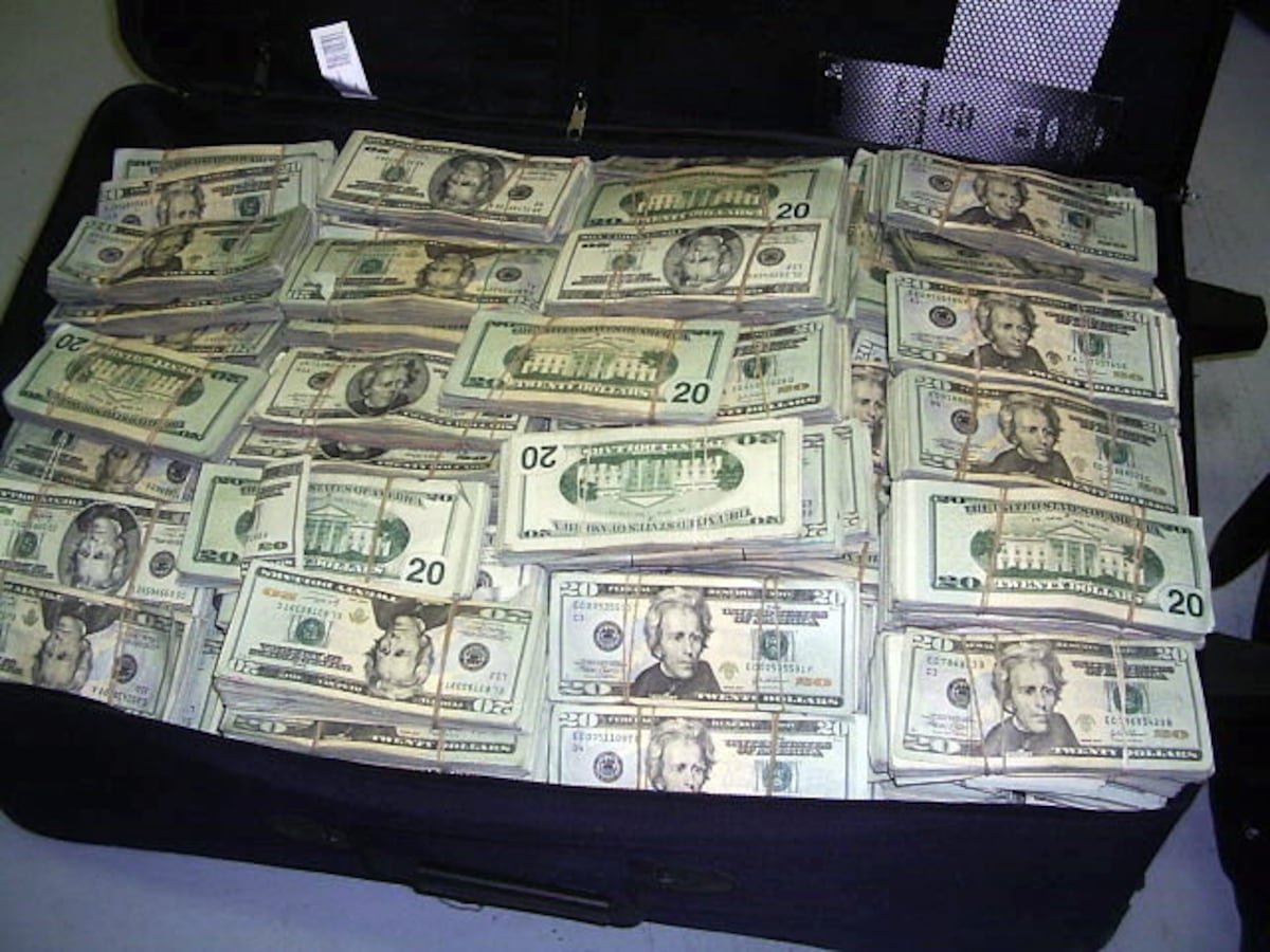 Detienen a individuo por el hurto de miles de dólares en Albrook Mall