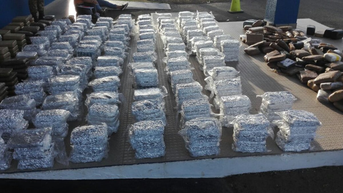 ¡Insisten! Narcos colombianos fueron atrapados con droga en Los Santos