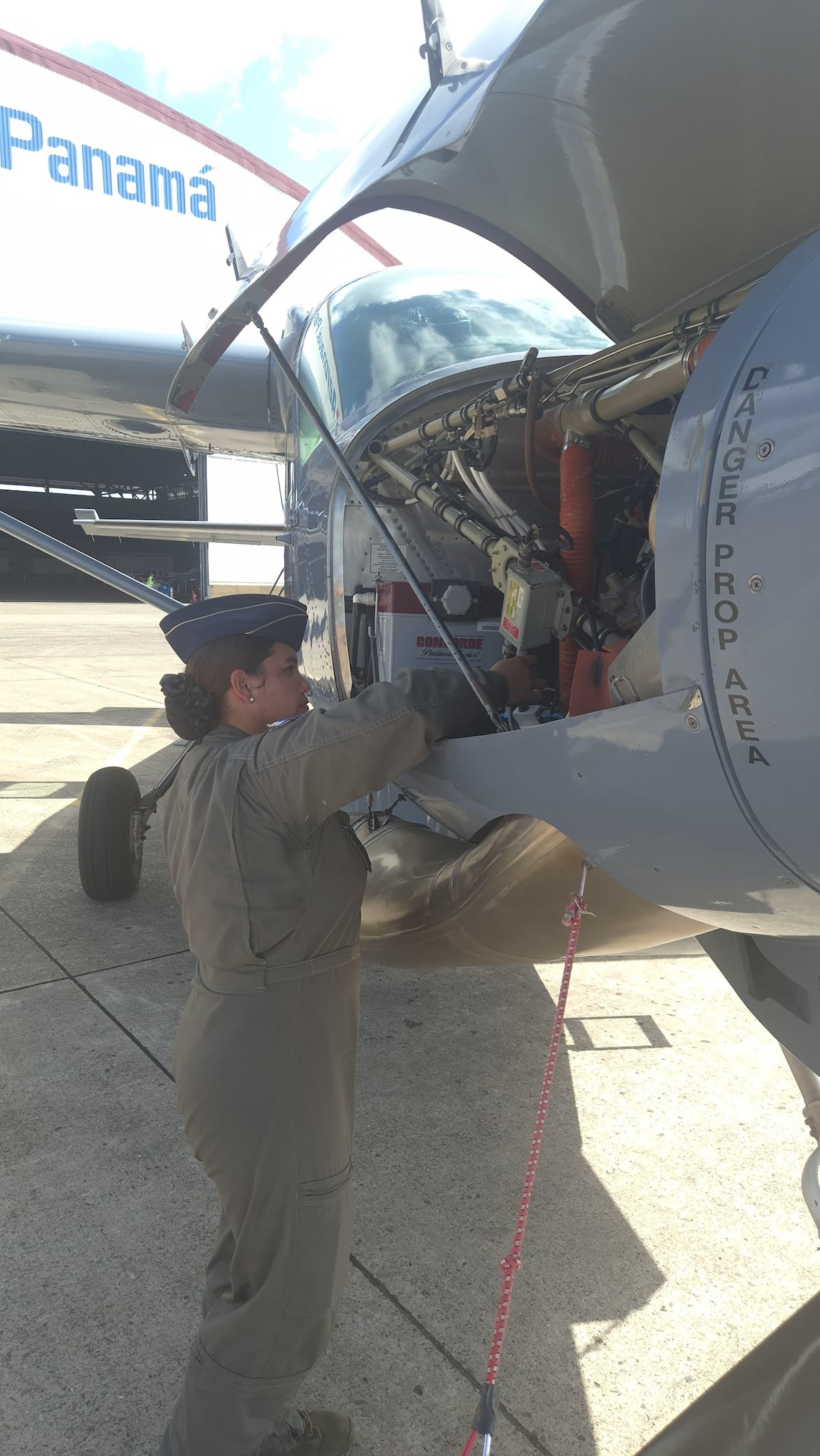 Teniente Karla Quiñones: mamá de ala fija y corazón gigante