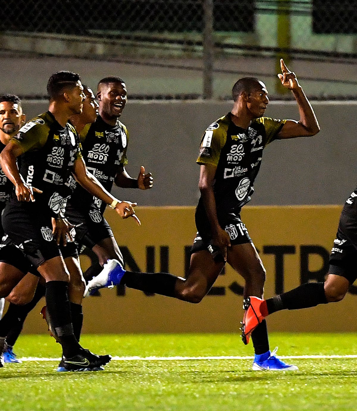 Abdiel Ayarza es fichado por el Cienciano