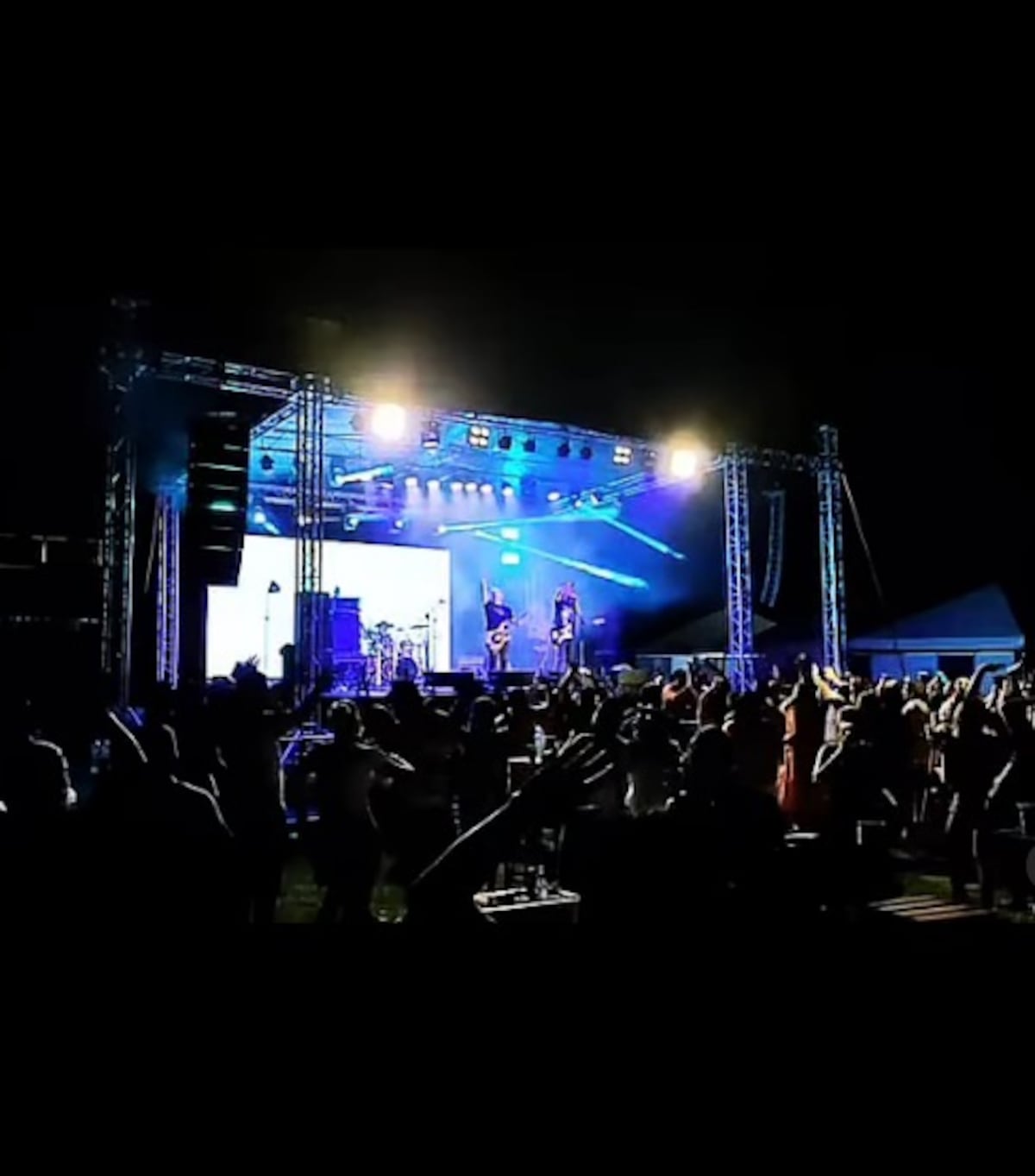 Bukele le puso escoltas a los Rabanes 24 /7 en El Salvador. Los panameños grabaron un video que se hizo viral