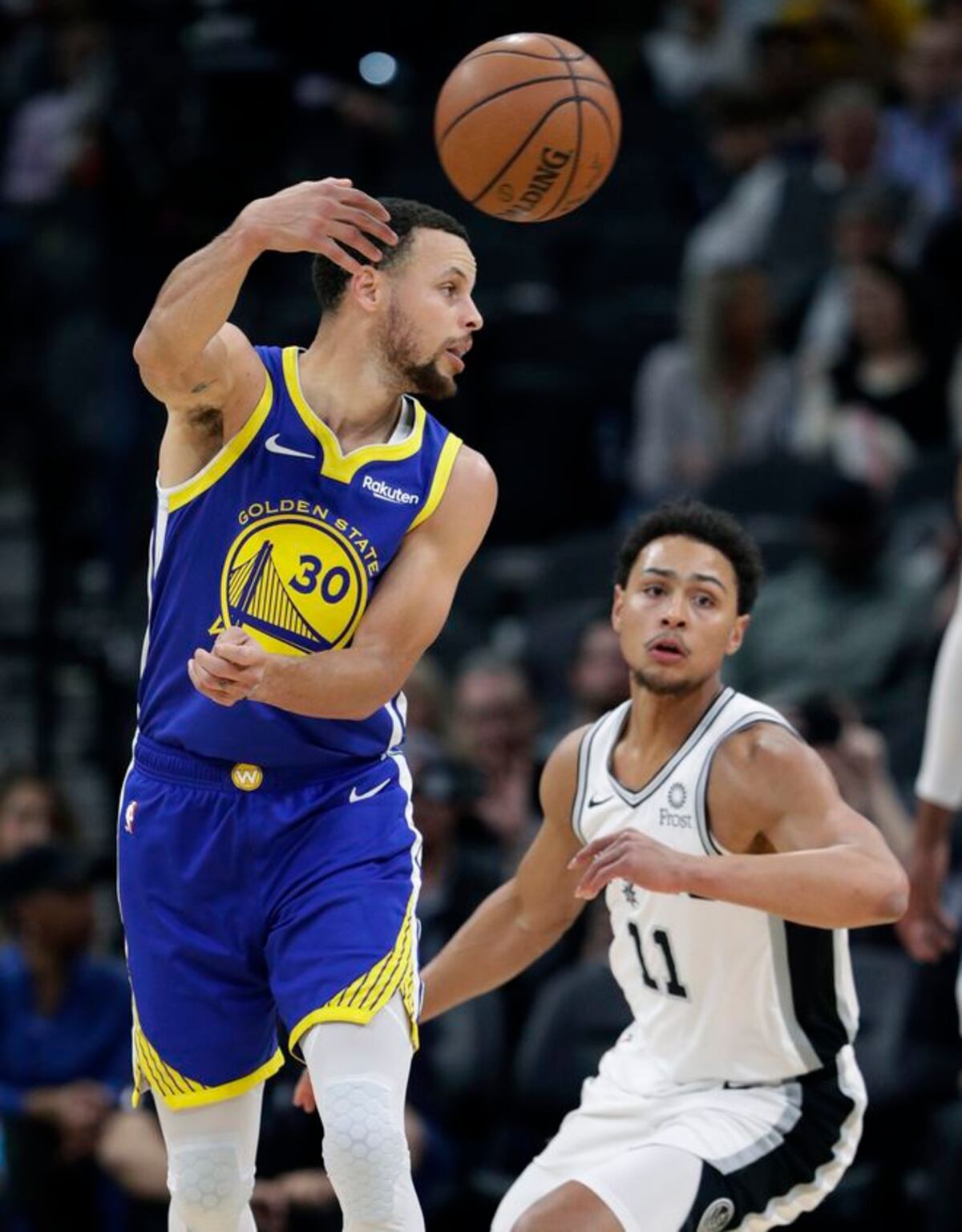 Dirk Nowitzki y Stephen Curry hacen una histórica noche en la NBA