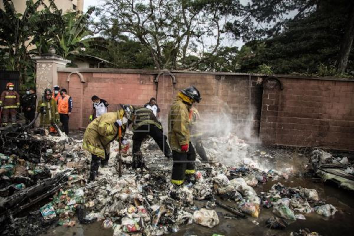 Se estrella avioneta con alimentos para damnificados por ETA en Guatemala. El piloto falleció