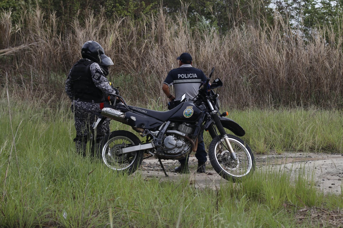 Su amigo se escondió y llamó a la policía entre herbazales. Él recibió un tiro en la cabeza en Pacora