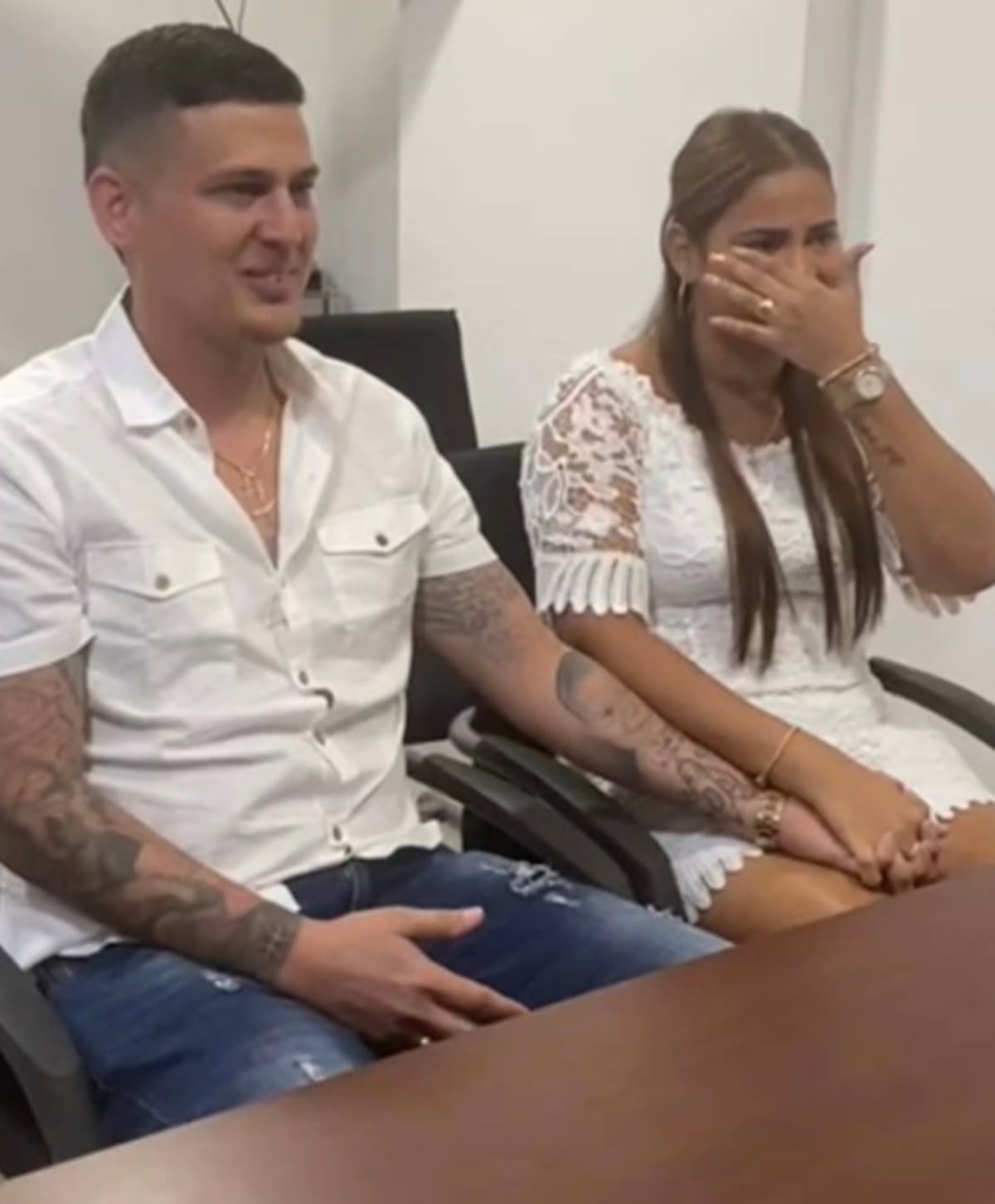 Joel ‘Pollo’ Tattoo despide con profundo dolor a su esposa tras una larga lucha contra el cáncer