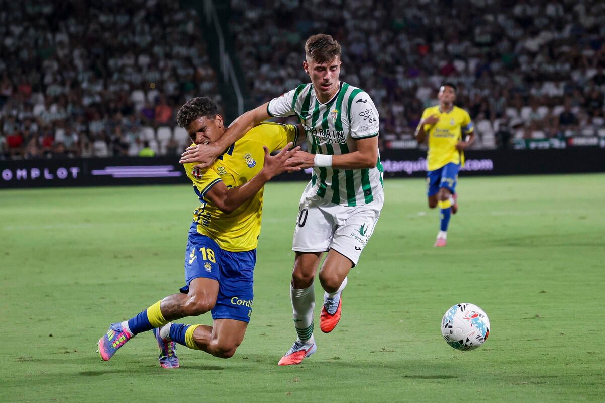 Edward Cedeño se lesiona en el triunfo de Las Palmas sobre Córdoba