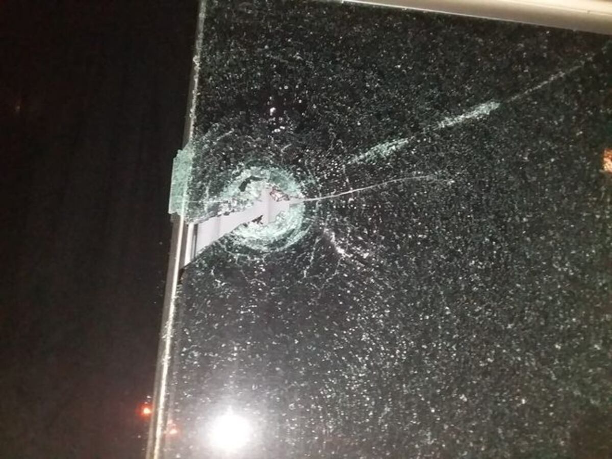 Ladrones interceptan bus de ruta Penonomé - Panamá. Hieren a pasajeros