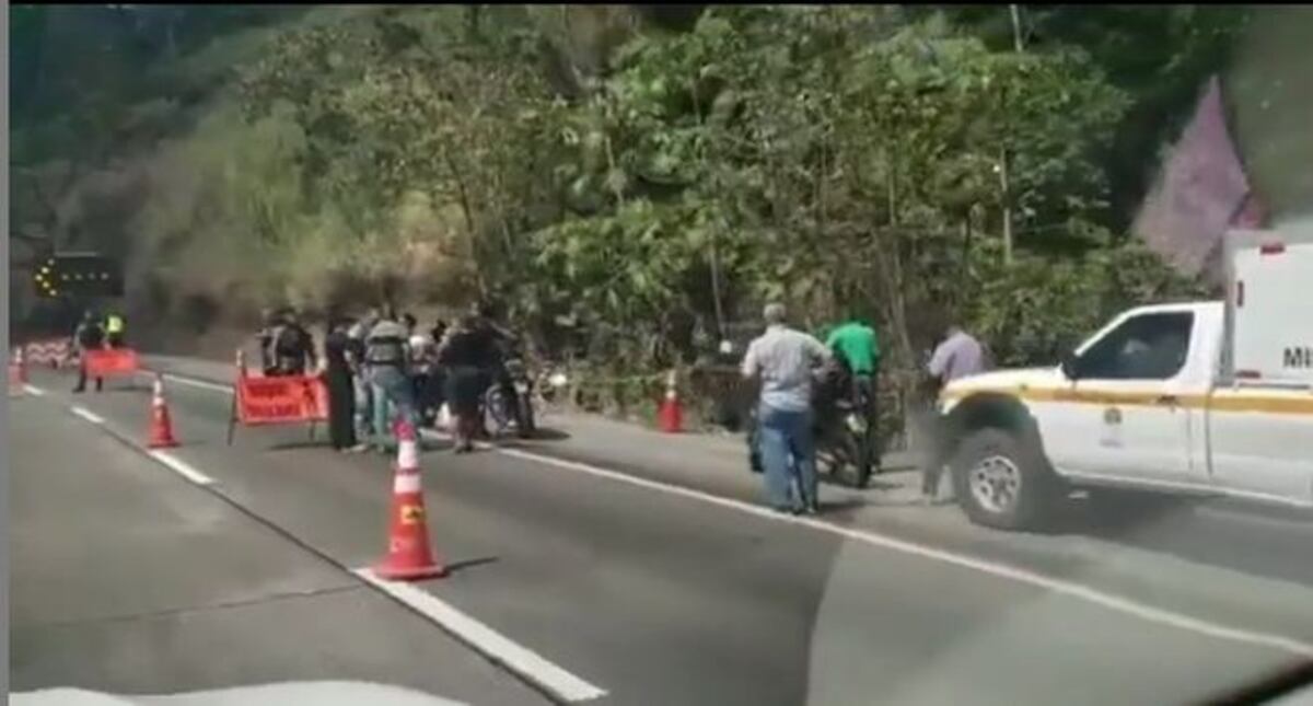 Estaba en boxer el cuerpo encontrado amordazado y sin vida en Vía Centenario