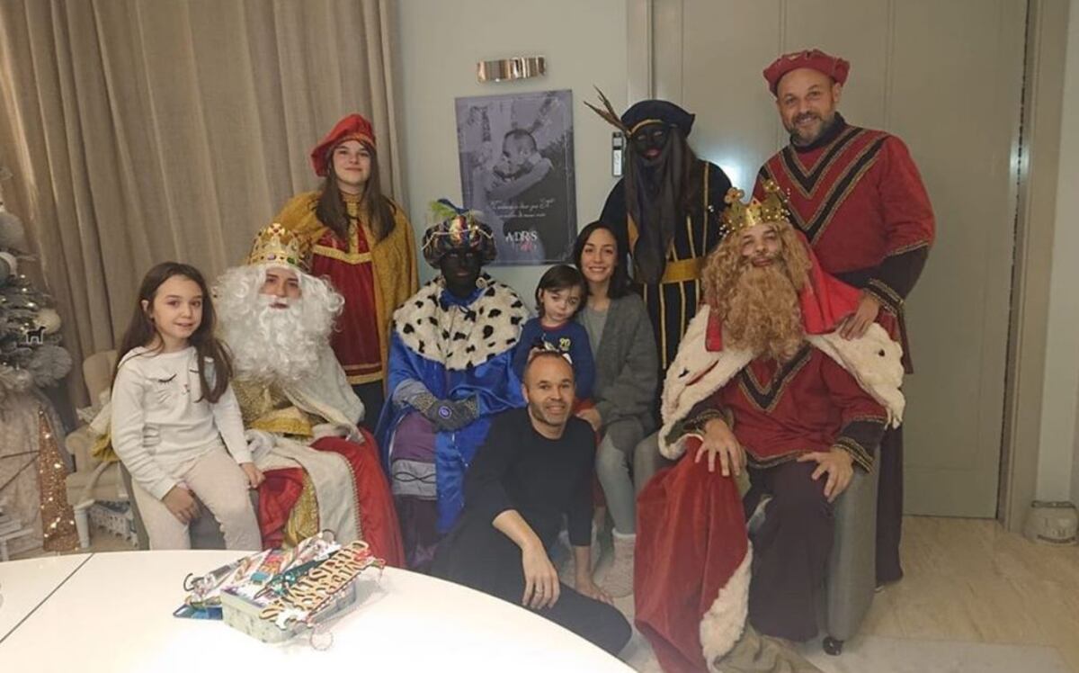 Andrés Iniesta se disculpa por polémica foto