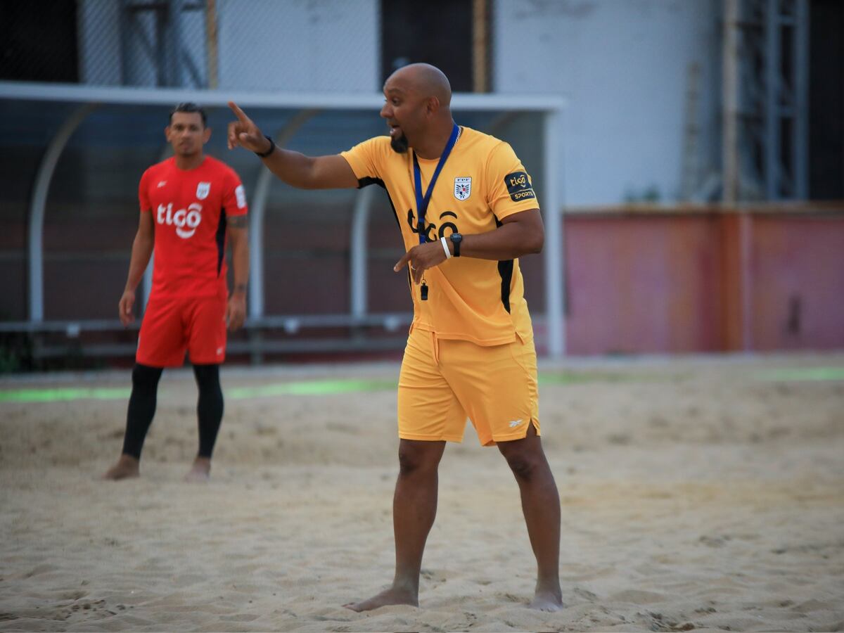 Camino a Seychelles 2025: La Selección de Fútbol Playa se concentra para el gran reto