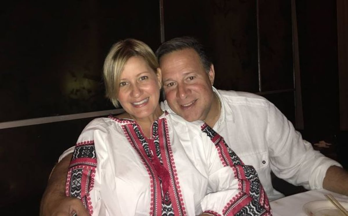 El presidente Varela sale en viaje personal con su esposa