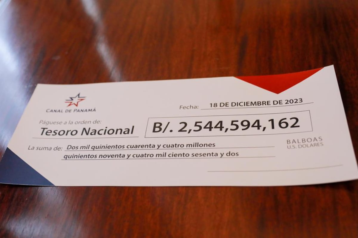 El Estado panameño recibe más de 2.5 mil millones de dólares gracias a los excedentes del Canal de Panamá