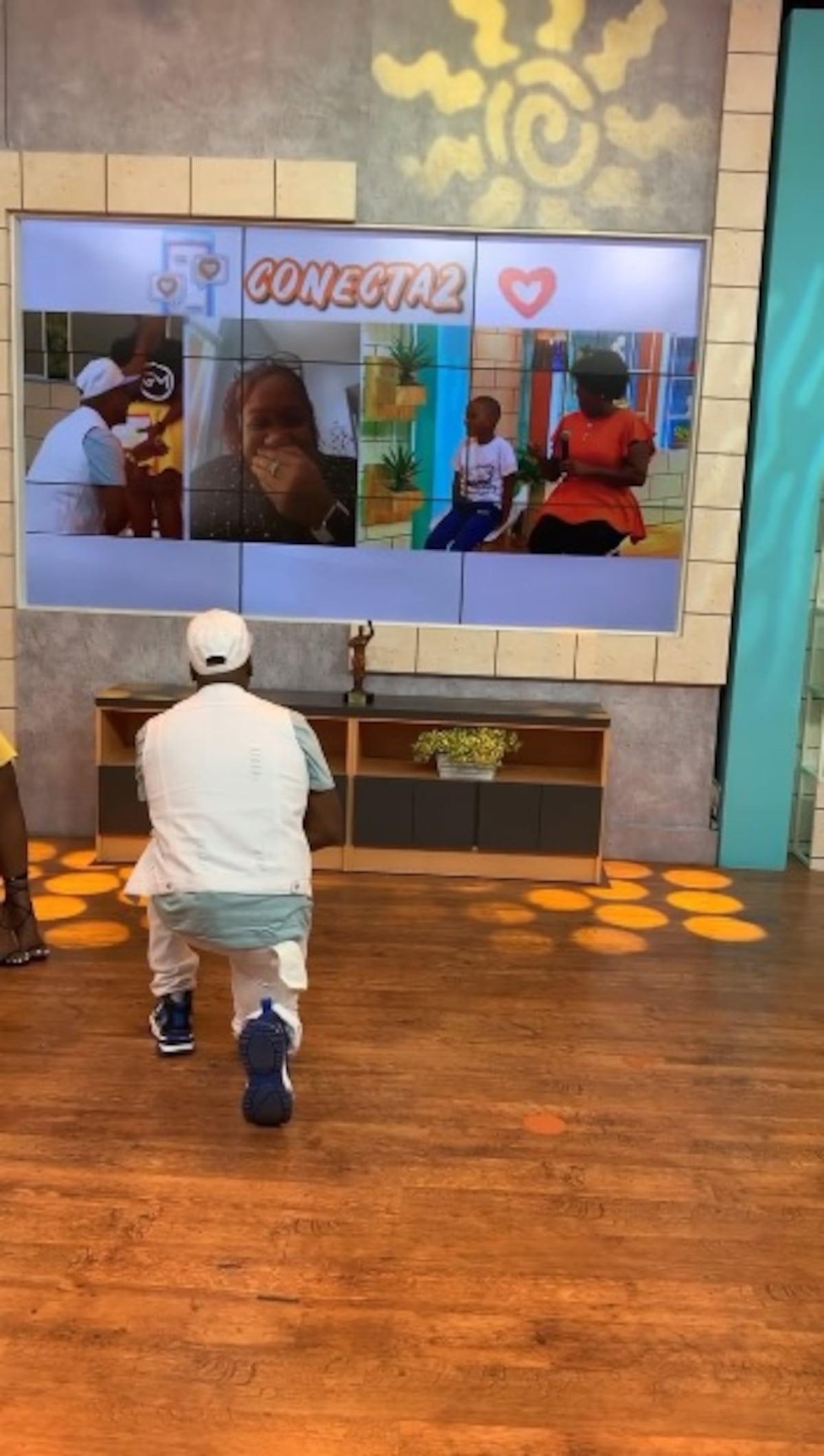 Amor a primera vista. Gringo Man le pide la mano a su novia a solo tres meses de conocerla