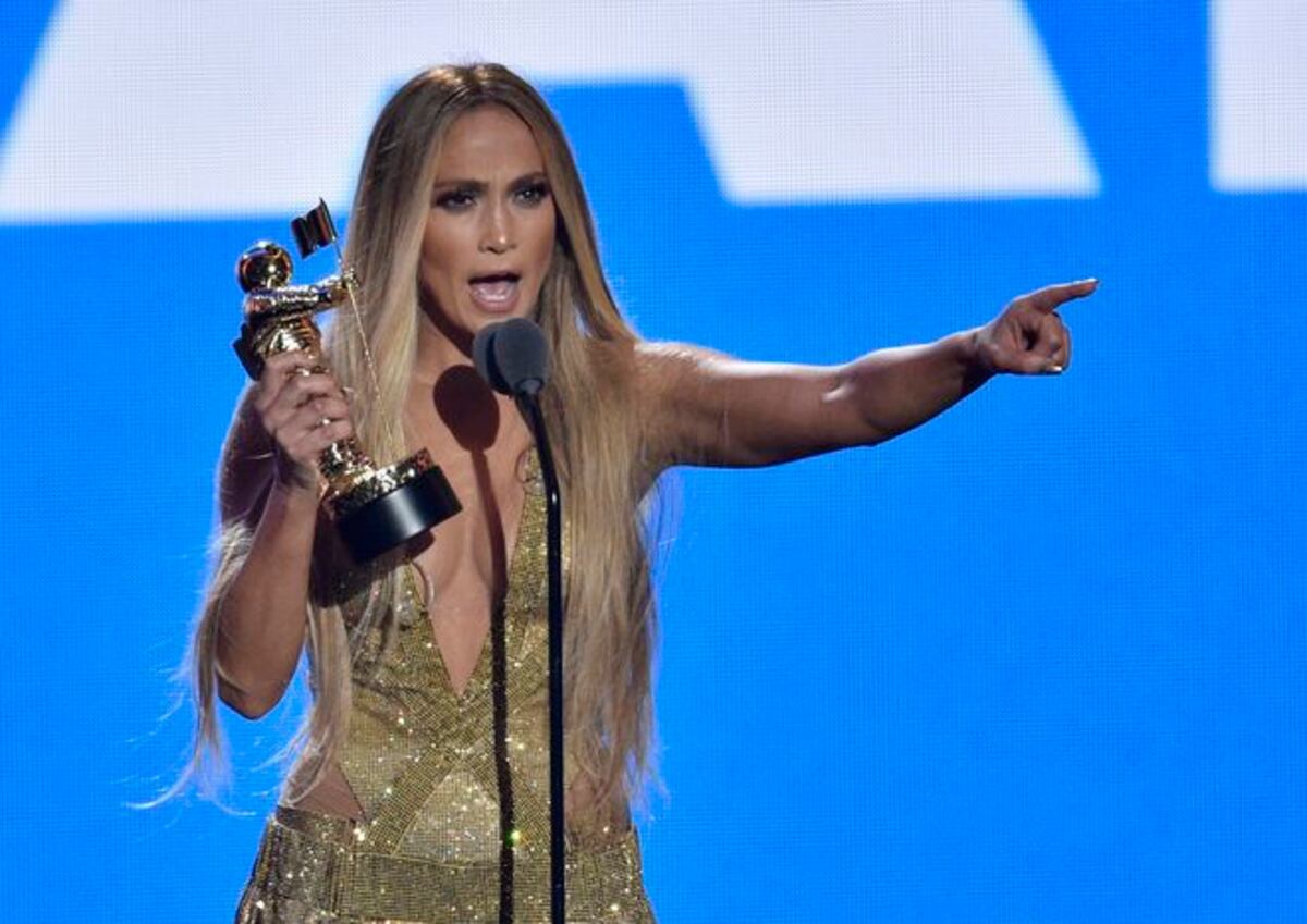 Jennifer López hace historia en los MTV y sigue dejando bien a los latinos