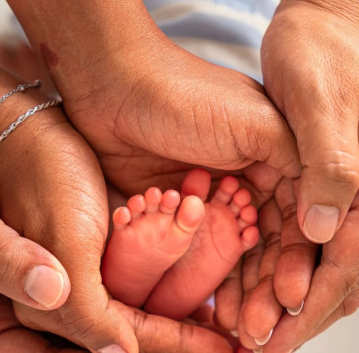 Walkiria Chandler anuncia el nacimiento de su primer hijo y conmueve en redes