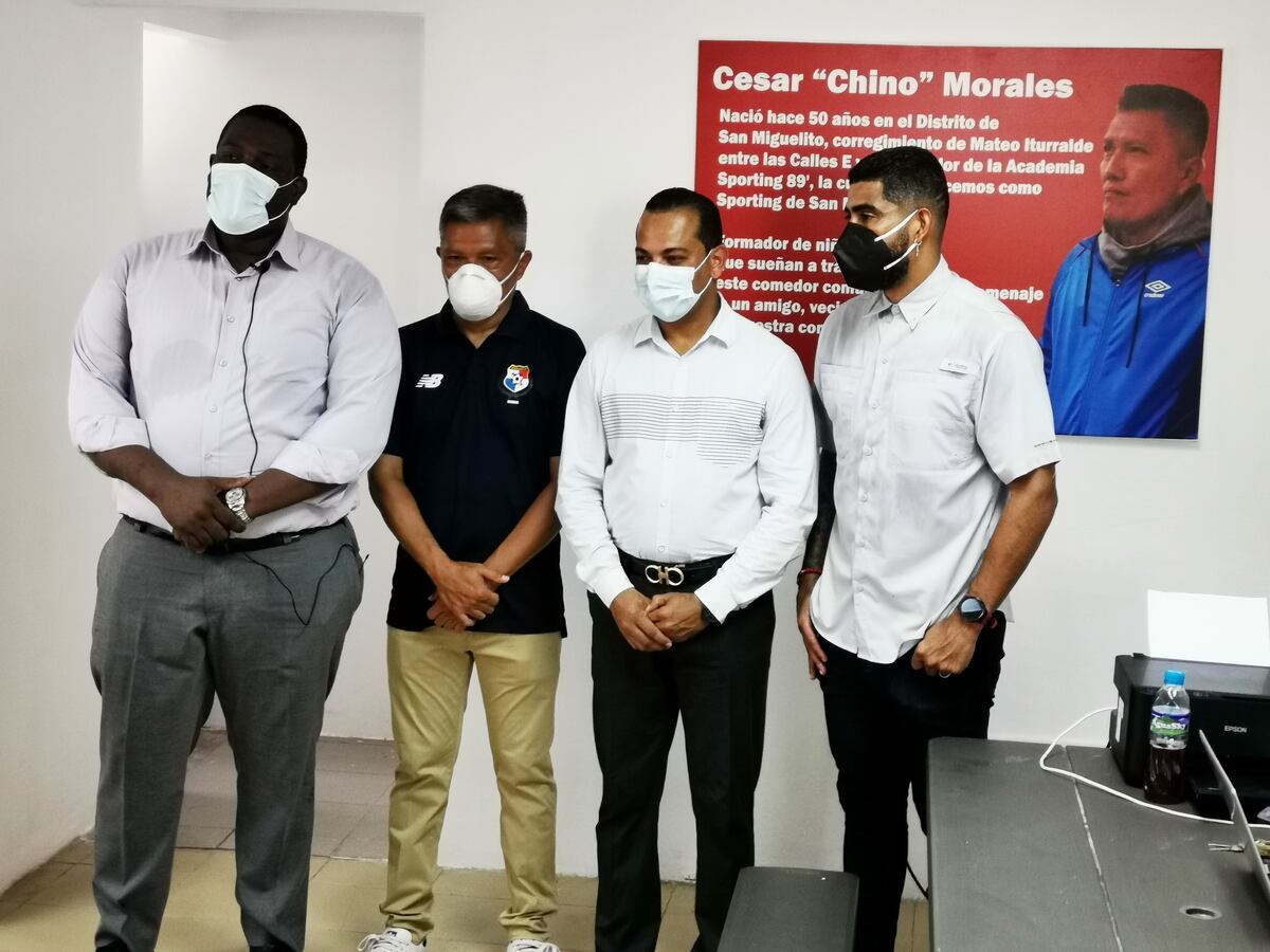 ‘No hay como explicar lo que se siente ser homenajeado por tu comunidad’, Cesar ‘Chino’ Morales