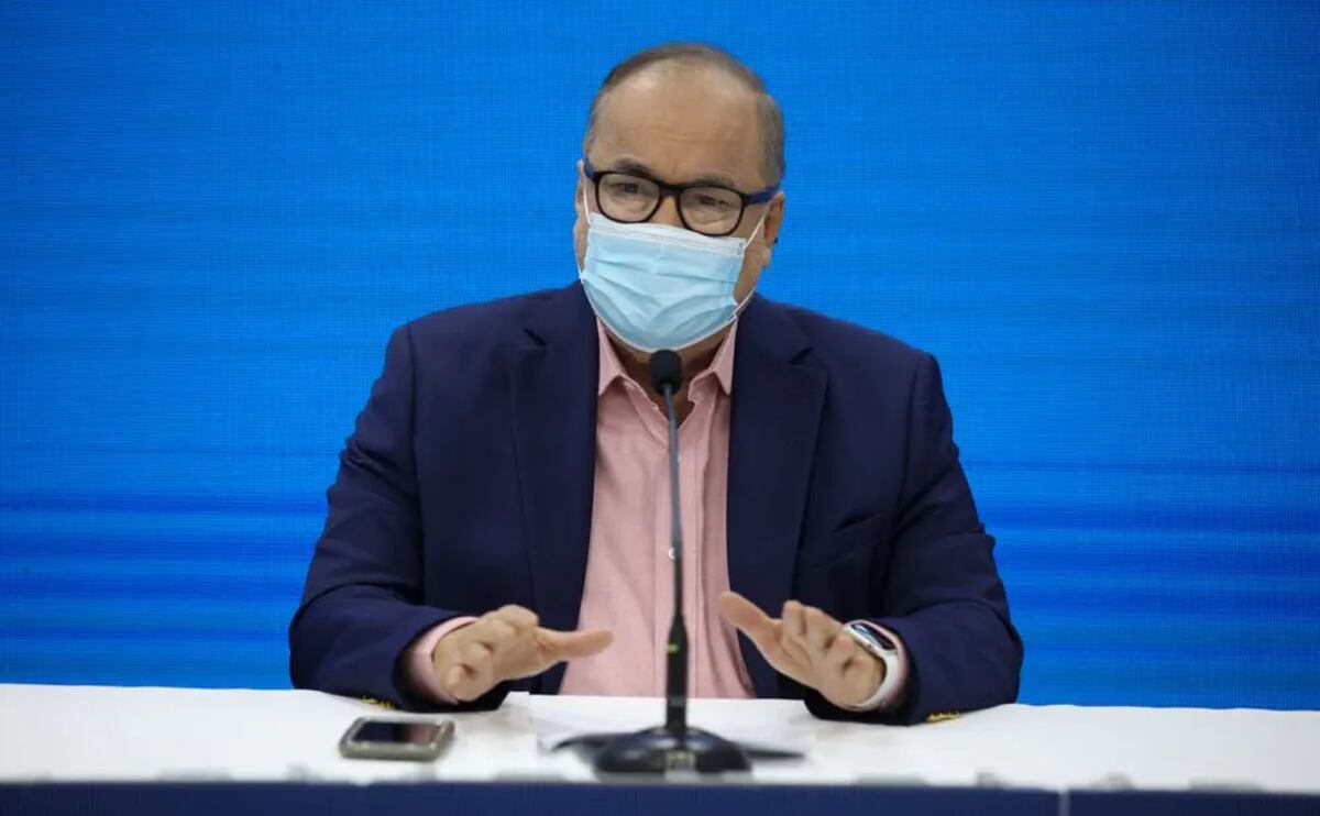 Lau Cortés: ‘La consecuencia de malas decisiones nos ha llevado a depender del Complejo Hospitalario’