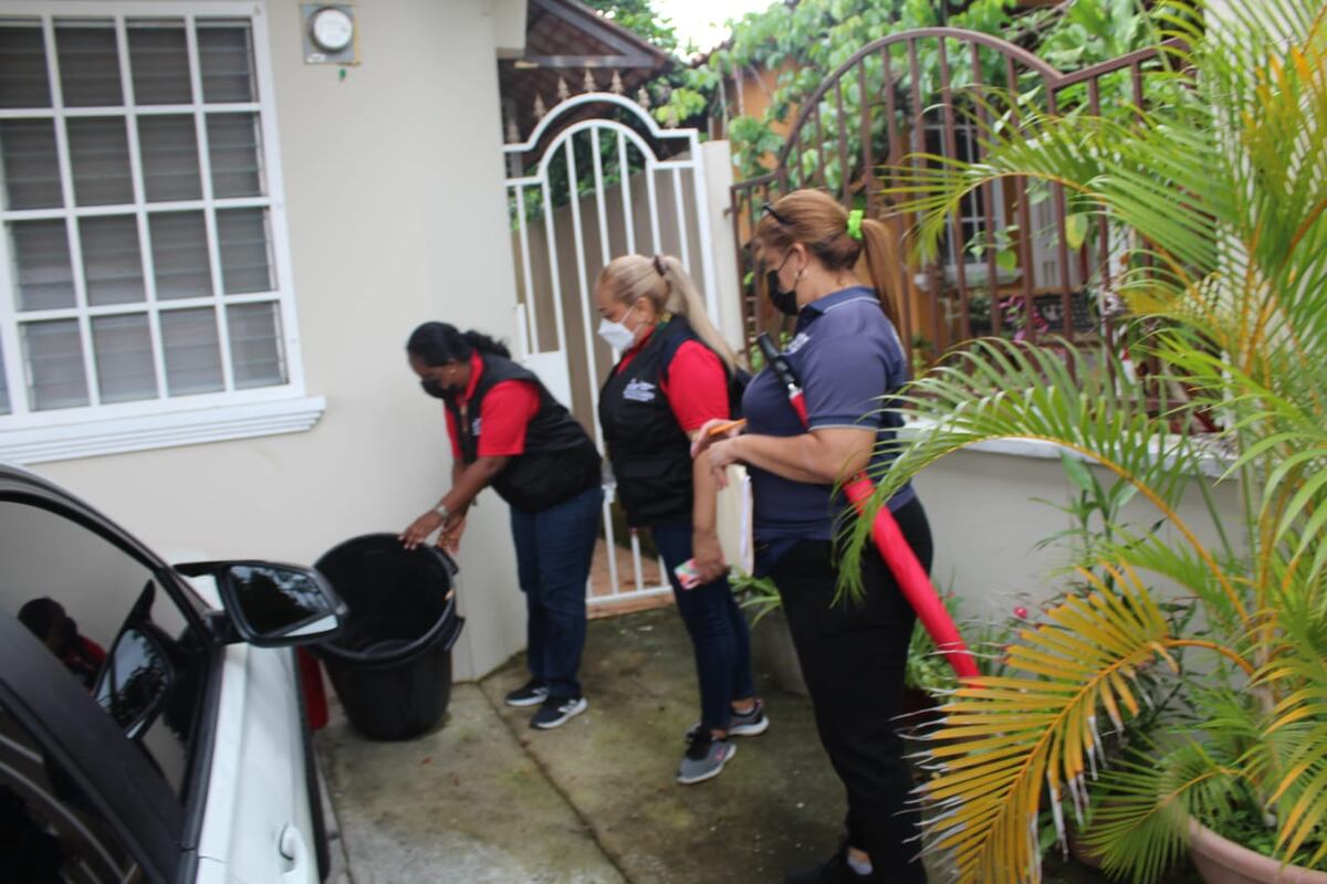 Todos contra el dengue. San Miguelito lucha contra los criaderos del mosquito Aedes Aegypti