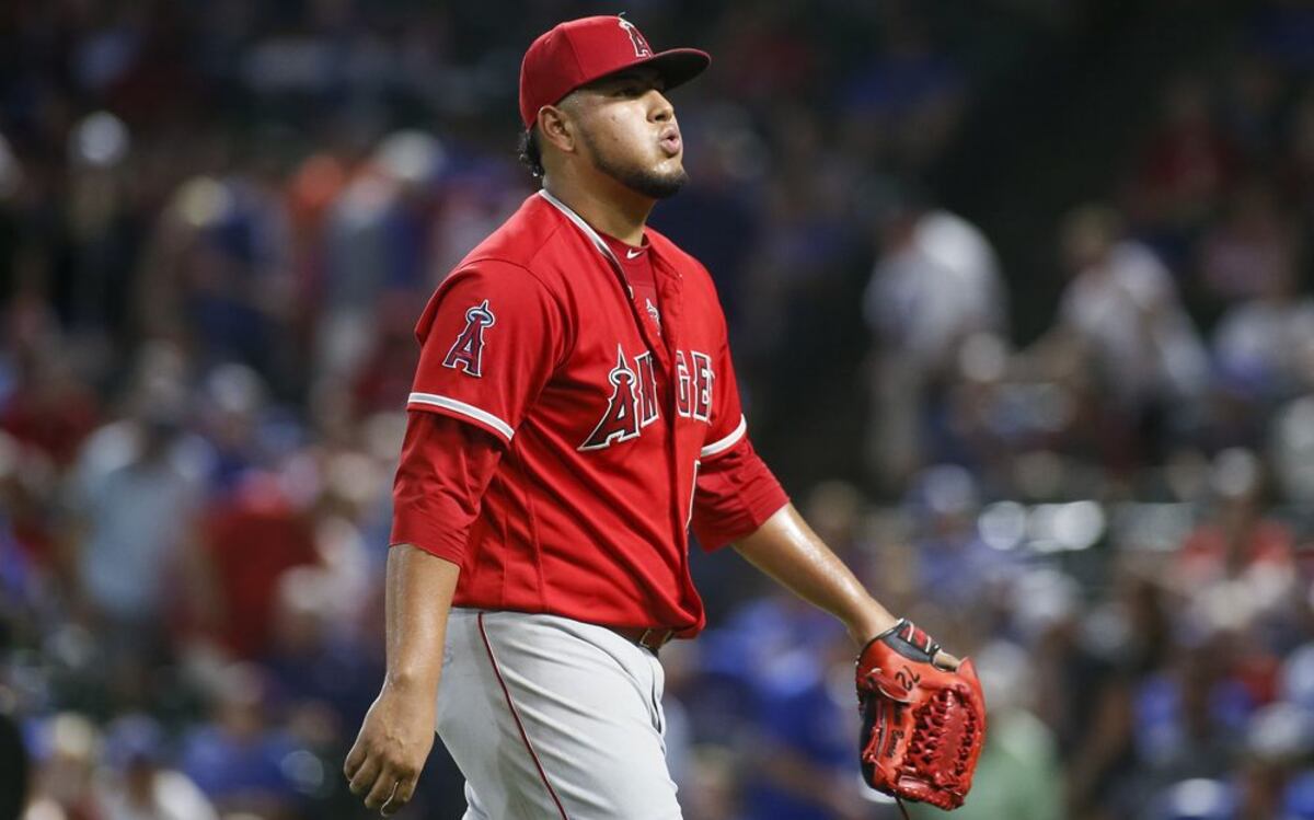 Panameño Barría le gana al veterano Bartolo Colón y entra a selecto club