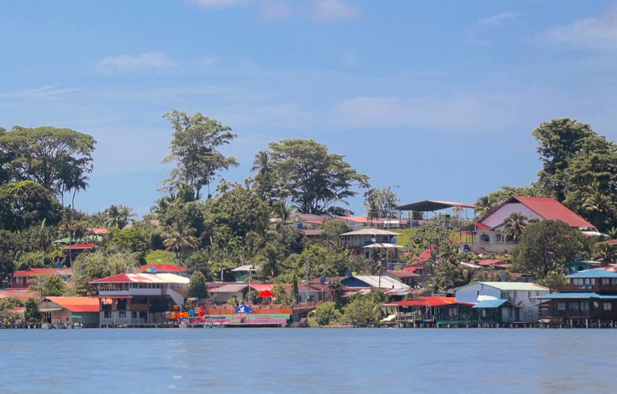 Rechazan carnavales en Bocas 