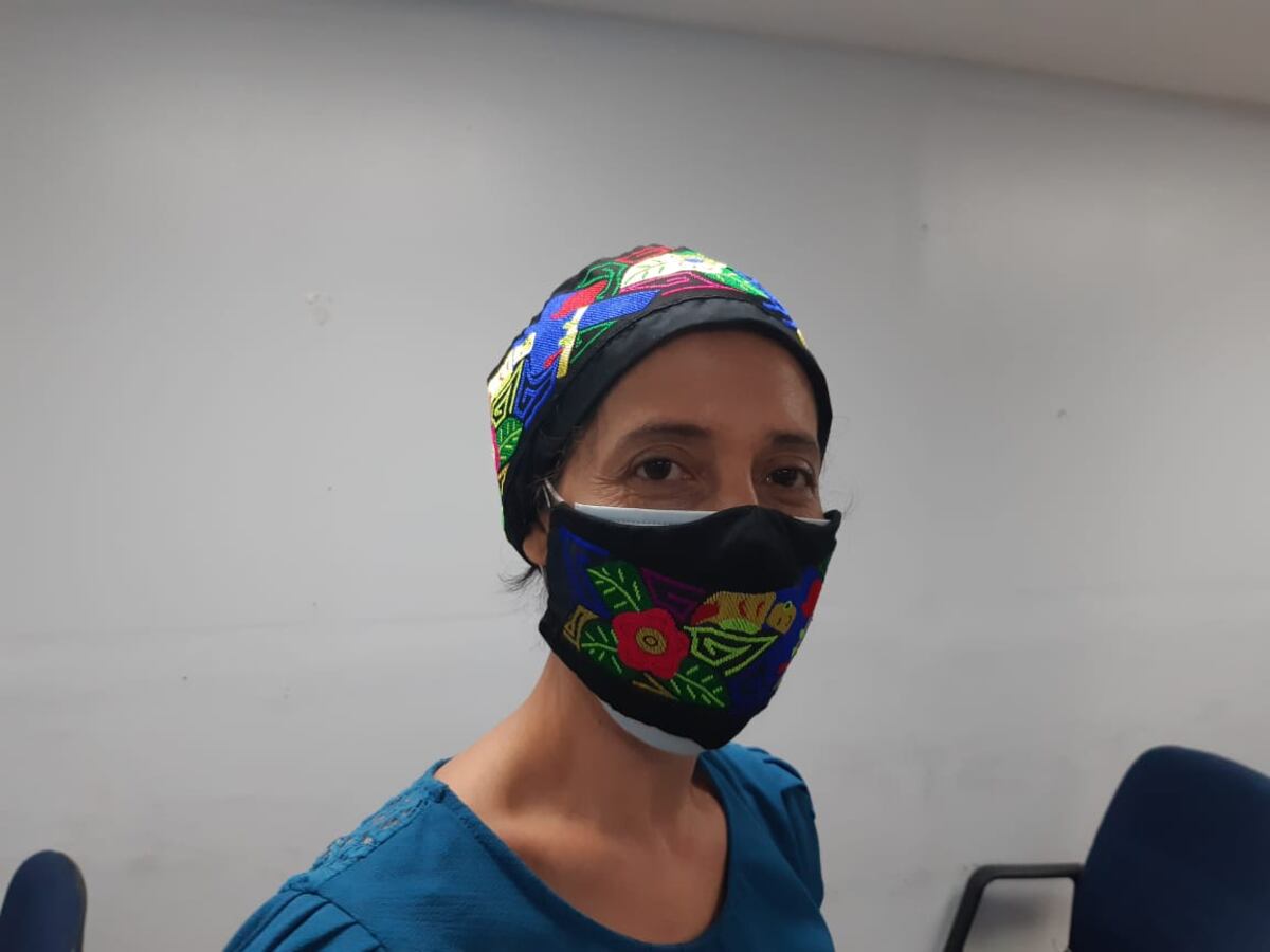 ¿Qué cuidados debes tener al momento de quitarte la indumentaria para prevenir la covid-19? Aquí te decimos