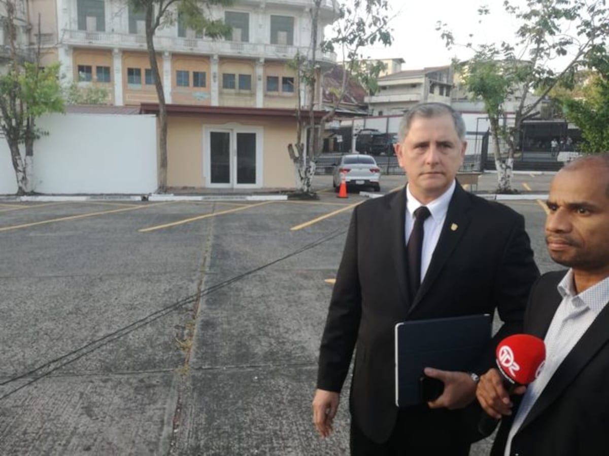 Precaución. Perímetro de la Asamblea Nacional amaneció cercado  