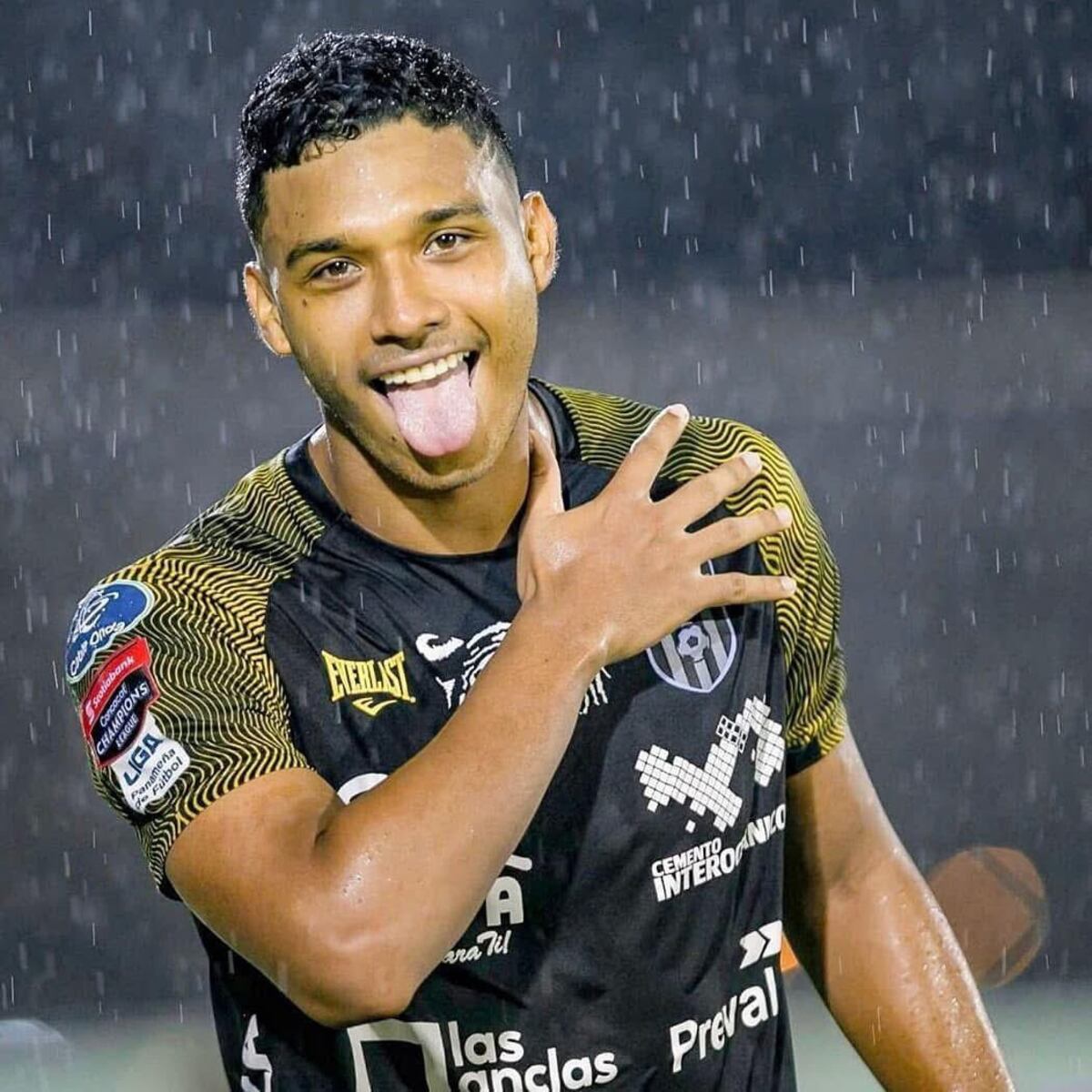 ¡Sorpresa total! Jorman Aguilar cambia de rumbo y jugará la Copa Libertadores
