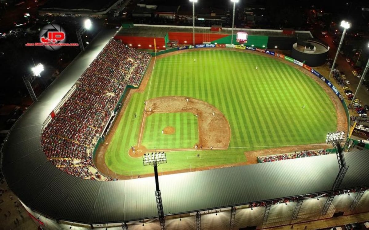 PELIGRO MULTITUDINARIO. Kenny Serracín tuvo una sobreventa de 1627 boletos