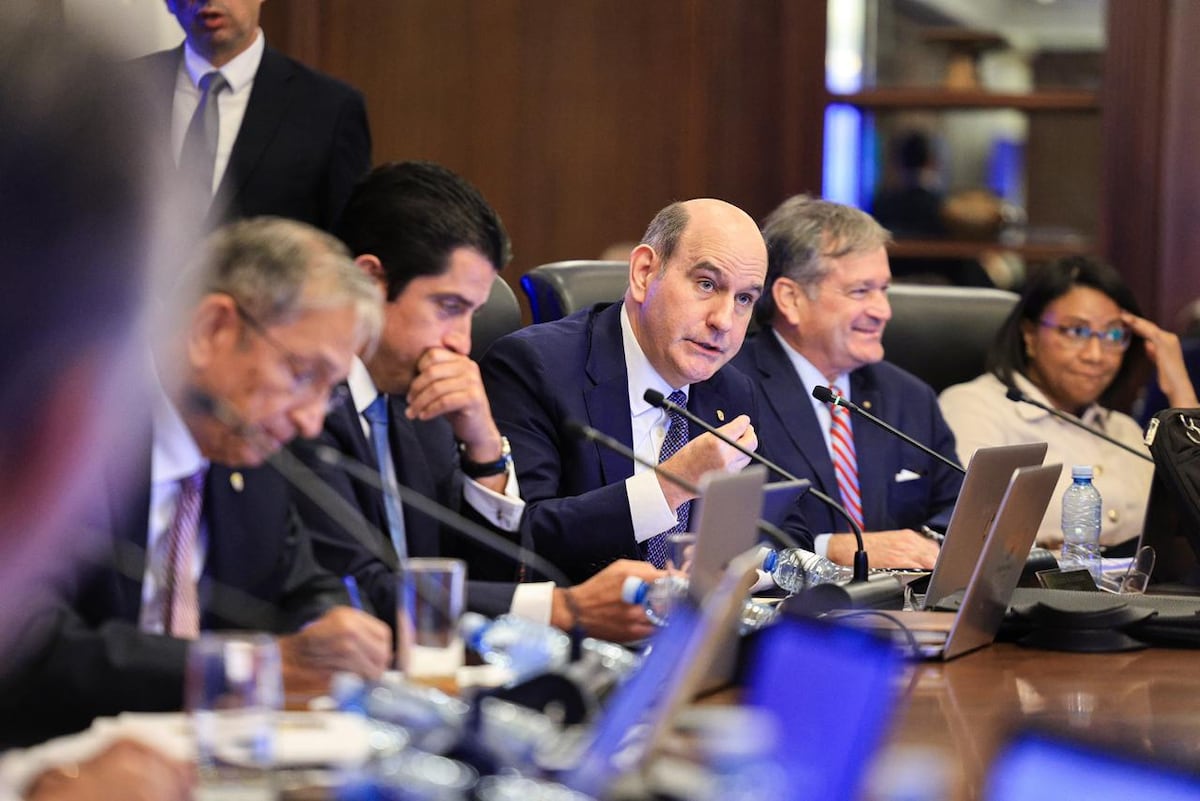 ‘Pasaje, gas y energía no subirán’: Gobierno anuncia medidas ante alza del combustible