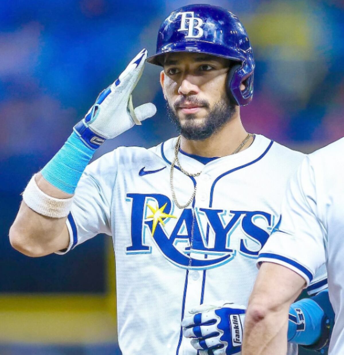 ¡Imparable! José Caballero entre los líderes en bases robadas de la MLB 