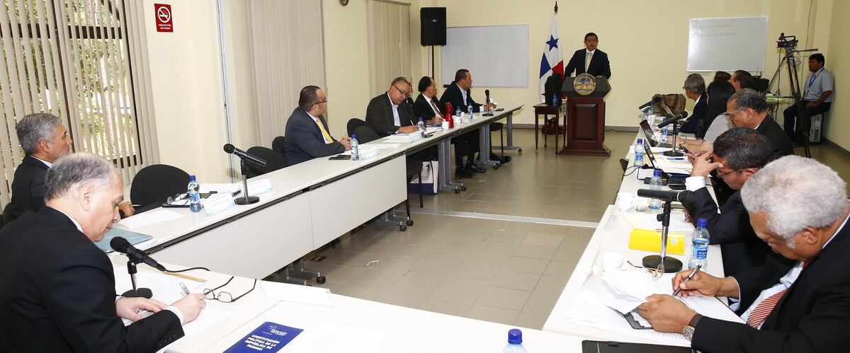 Comisión evaluadora enviará a Cortizo lista completa de aspirantes a magistrados 