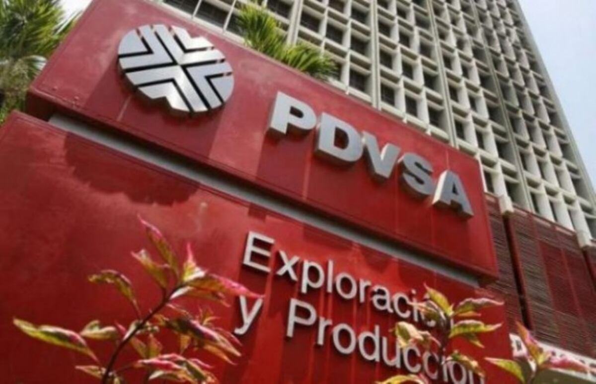 Estados Unidos lanza sanciones contra petrolera estatal venezolana