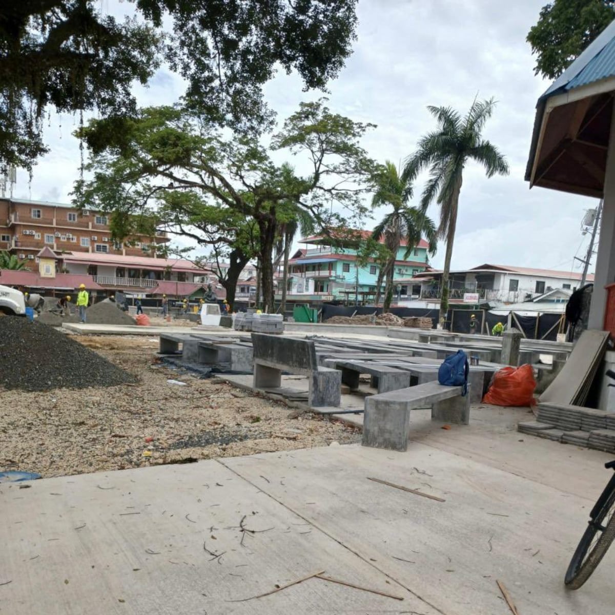 MOP le mete maquina a la rehabilitación de calles y espacios públicos en Bocas del Toro