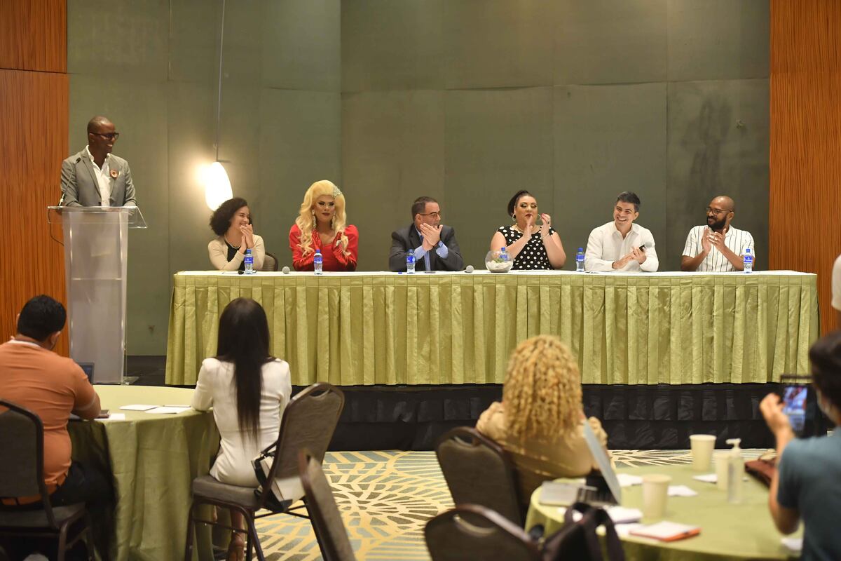 Vienen con todo. Comunidad LGBTQI+ de Panamá se prepara para la marcha del Orgullo el 25 de junio | Videos
