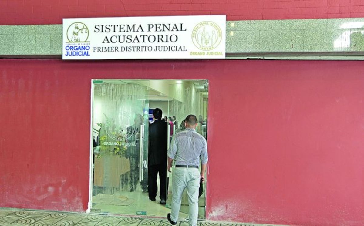 Le decretan detención por no superar que la pareja lo dejó