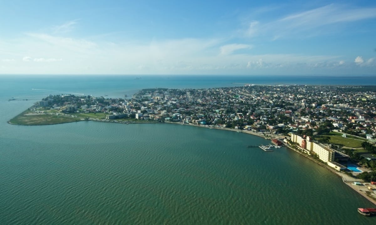 ¡APROVECHA! Lanzan convocatoria de beca para estudiar inglés en Belice