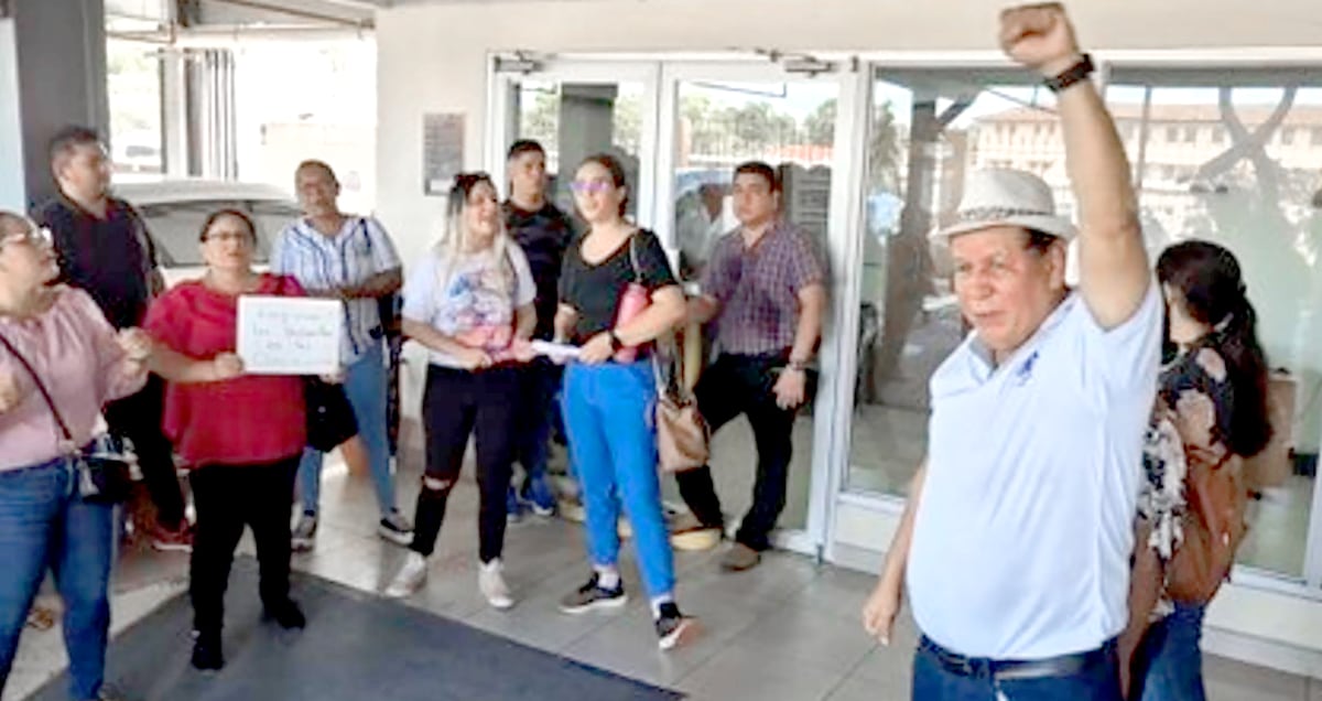 Docentes alzan su voz por transparencia en el sistema educativo