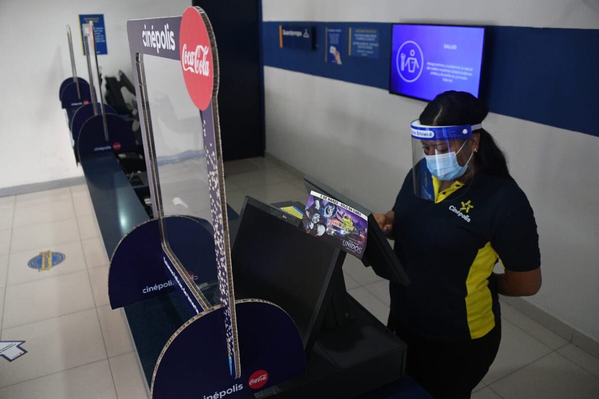 Que comience la diversión. Salas de cine finiquitan los protocolos para comenzar a recibir al público