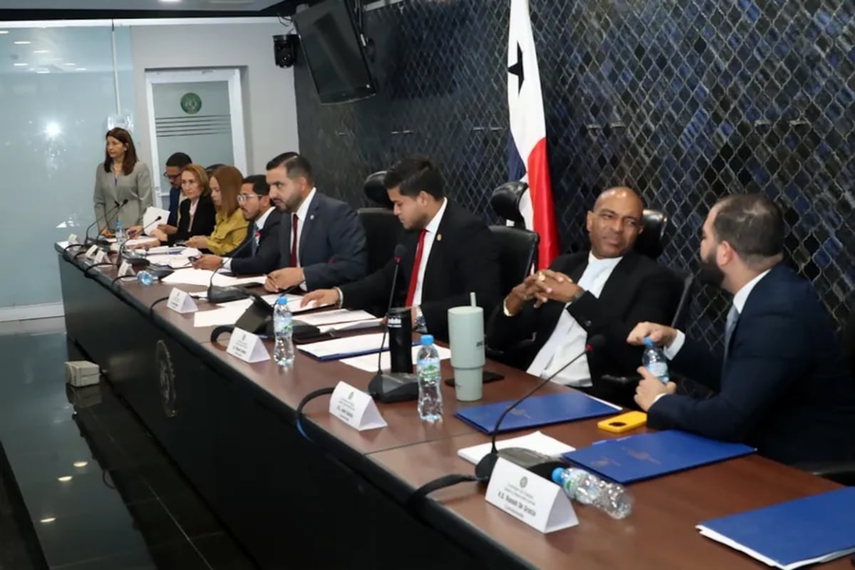 Asamblea Nacional aprueba proyecto con nuevos descuentos para los jubilados y pensionados